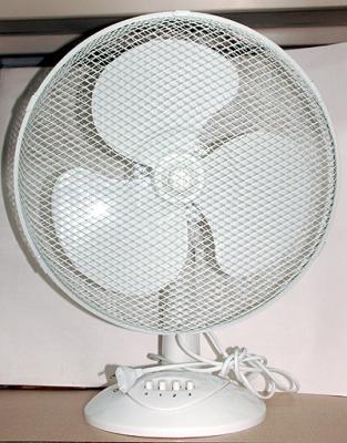 EWI MT16 table fan