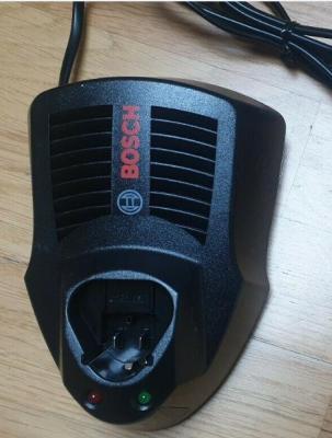 Bosch 10.9V Li-Ion Charger 220 Volts