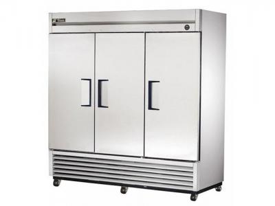 True TRT72 Commercial Solid Swing 3 Door Refrigerator 220-240 Volt/ 50 Hz