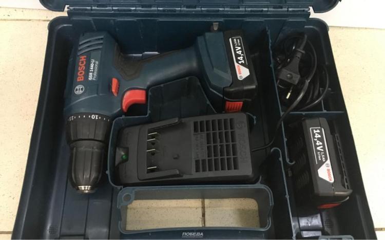 14.4V Li-ion Hammer Drill w/ 1 batteries