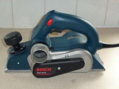 Bosch GHO 16 82 Professional Hand Plane , Rip Fence, Allen Keys (2.5, Fabric Dust Bag) 220 VOLTS NOT FOR USA