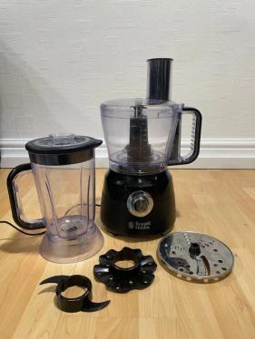 Russell Hobbs 24732 Desire Food Processor, 1.5 Litre Food Mixer with 5 Chopping, Slicing and Dough Attachments, Matte Black, 600 W 220 VOLTS NOT FOR USA