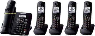 Panasonic KXTG6645SK DECT 6.0 plus Expandable Digital Cordless Answering System with 5 Handsets