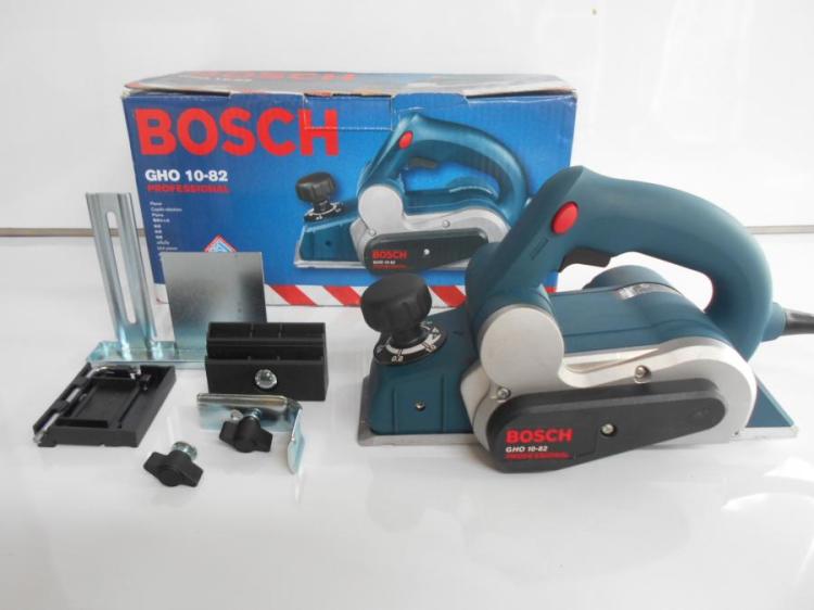 https://www.samstores.com/media/products/7611/750X750/bosch-gho10-82-220-volt-50-hz-planer-with-cutting-depth-setting.jpg